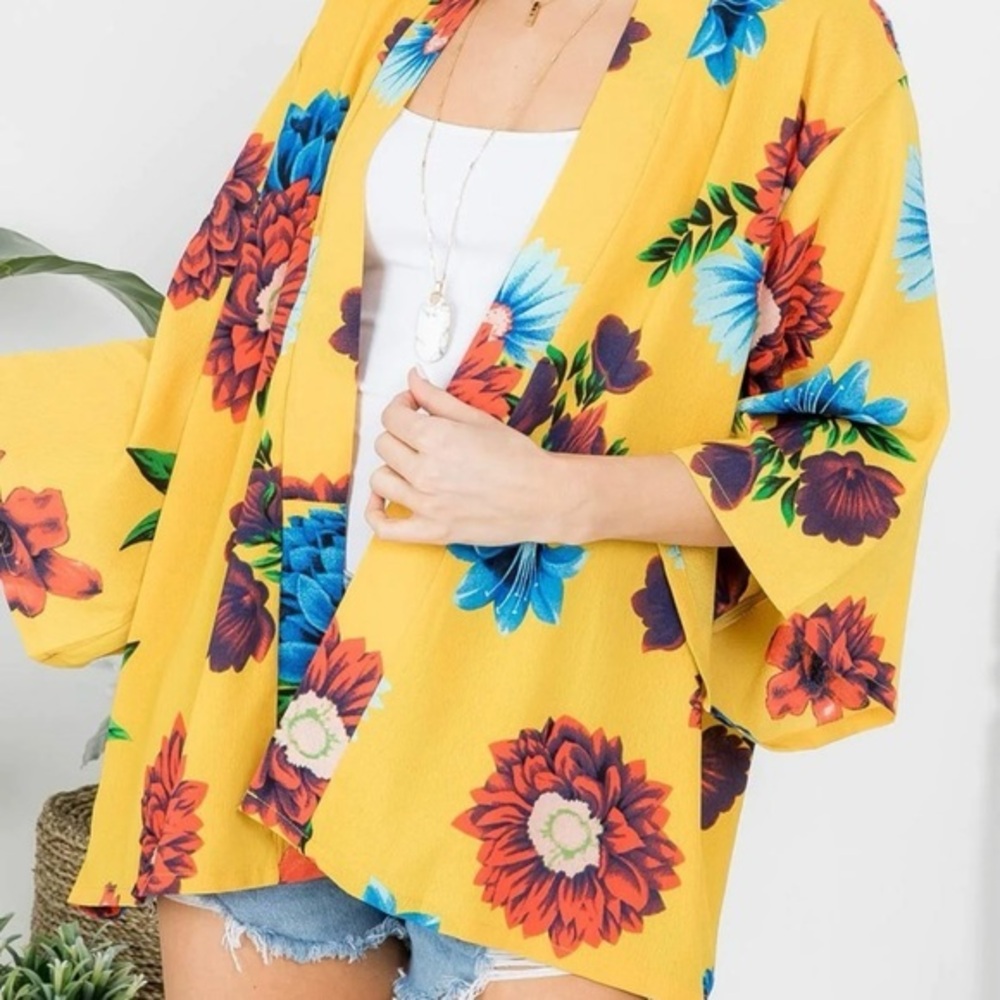 Anthropologie Do Everything In Love Yellow Floral Vibrant‎ Cardigan Beach Kimono